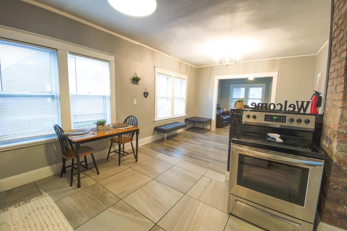 Large 6Br, 2 Bath In Niagara Falls Eksteriør bilde