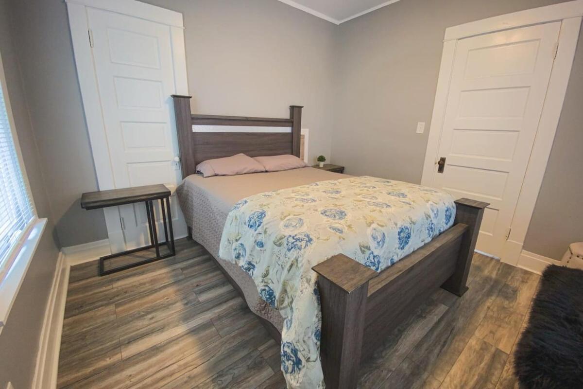 Large 6Br, 2 Bath In Niagara Falls Eksteriør bilde